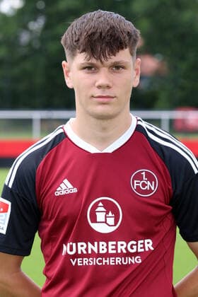 23.06.2022 - 1. FC Nürnberg FCN Club - Saison 2022 2023 - Fototermin Porträttermin Pressetermin Präsentation - Einzelbild Einzelfoto Portrait Porträt Kopfbild - DaMa - Einzelfoto Einzelbild Portrait Porträt Kopfbild - Pascal Fuchs (40, 1. FC Nürnberg FCN )