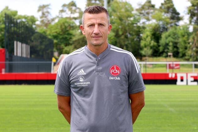 23.06.2022 - 1. FC Nürnberg FCN Club - Saison 2022 2023 - Fototermin Porträttermin Pressetermin Präsentation - Einzelbild Einzelfoto Portrait Porträt Kopfbild - DaMa - Einzelfoto Einzelbild Portrait Porträt Kopfbild - Jens Vegers (Physiotherapeut 1. FC Nürnberg FCN )