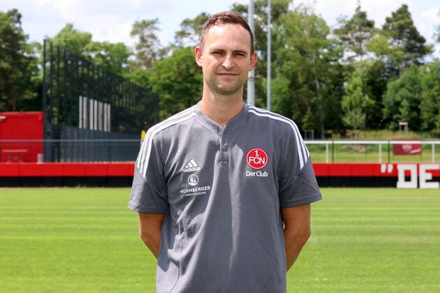 23.06.2022 - 1. FC Nürnberg FCN Club - Saison 2022 2023 - Fototermin Porträttermin Pressetermin Präsentation - Einzelbild Einzelfoto Portrait Porträt Kopfbild - DaMa - Einzelfoto Einzelbild Portrait Porträt Kopfbild - Sascha Rurainski (Physiotherapeut 1. FC Nürnberg FCN )