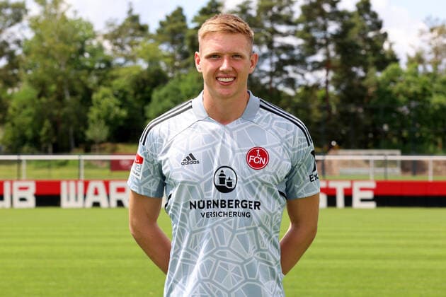 23.06.2022 - 1. FC Nürnberg FCN Club - Saison 2022 2023 - Fototermin Porträttermin Pressetermin Präsentation - Einzelbild Einzelfoto Portrait Porträt Kopfbild - DaMa - Einzelfoto Einzelbild Portrait Porträt Kopfbild - Jan Reichert (31, 1. FC Nürnberg FCN )