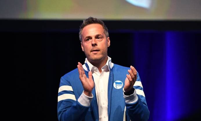 Sport Themen der Woche KW25 Sport Bilder des Tages Fussball, Herren, Saison 2022 2023, 1. Bundesliga, Hertha BSC, Training, Präsidentschaftskandidat Kay Bernstein, nachdem ihn die Mehrheit der Mitglieder zum neuen Präsidenten gewählt hat, 26.06. 2022, *** Football, men, 2022 2023 season, 1 Bundesliga, Hertha BSC, training, presidential candidate Kay Bernstein after the majority of members elected him as the new president, 26 06 2022, Copyright: xMatthiasxKochx
