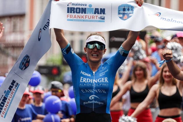 Sport Themen der Woche KW25 Sport Bilder des Tages 26.06.2022, xmkx, Triathlon Mainova Ironman European Championship, EM, Europameisterschaft Frankfurt , v.l. Siegerin Daniela Bleymehl Hessen Hessen Deutschland (DEU) *** 26 06 2022, xmkx, Triathlon Mainova Ironman European Championship Frankfurt , v l winner Daniela Bleymehl Hesse Hessen Germany DEU