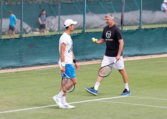 Novak Djokovic (SRB) trainiert mit Trainer, coach Goran Ivanisevic, Training, Aorangi Park Copyright: xJuergenxHasenkopfx