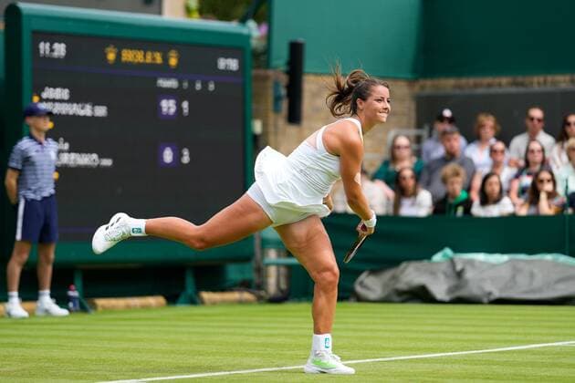 Mandatory Credit: Photo by Dave Shopland Shutterstock (13002015a) Jodie Burrage Wimbledon Tennis Championships, Day 1, The All England Lawn Tennis and Croquet Club, London, UK - 27 Jun 2022 Wimbledon Tennis Championships, Day 1, The All England Lawn Tennis and Croquet Club, London, UK - 27 Jun 2022  Copyright: xDavexShopland Shutterstockx 13002015a