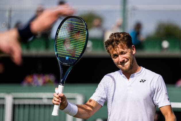 220627 Casper Ruud of Norway celebrates winning his first round singles tennis match against Albert Ramos-Vinolas of Spain (not pictured) during day 1 of Wimbledon on June 27, 2022 in London. Photo: Mathias Bergeld BILDBYRAN kod MB MB0412 tennis wimbledon day 1 bbeng norge norway jubel Copyright: MATHIASxBERGELD BB220627MB050