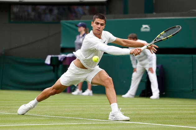 Carlos Alcaraz (ESP) Tennis - Wimbledon 2022 - Grand Slam ITF ATP, Tennis Herren WTA, Tennis Damen - AELTC - London - - Great Britain - 27 June 2022. Copyright: xJuergenxHasenkopfx