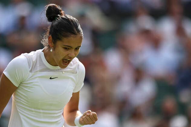 (220628) -- LONDON, June 28, 2022 -- Emma Raducanu reacts during the women s singles first round match between Emma Raducanu of Britain and Alison Van Uytvanck of Belgium at Wimbledon tennis championship in London, Britain, on June 27, 2022. ) (SP)BRITAIN-LONDON-TENNIS-WIMBLEDON-DAY 1 HanxYan 