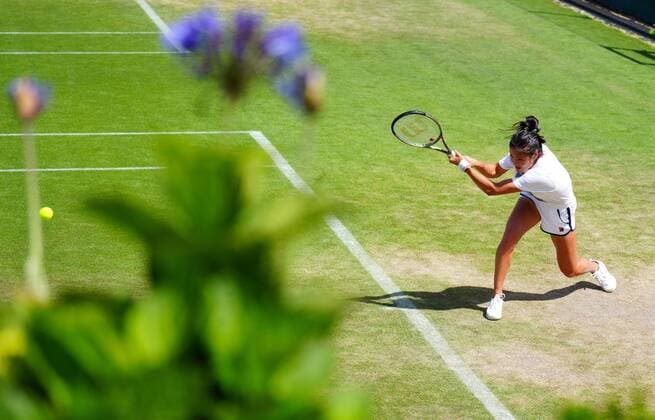 Mandatory Credit: Photo by Javier Garcia Shutterstock (13002021dh) Emma Raducanu on the practice court Wimbledon Tennis Championships, Day 2, The All England Lawn Tennis and Croquet Club, London, UK - 28 Jun 2022 Wimbledon Tennis Championships, Day 2, The All England Lawn Tennis and Croquet Club, London, UK - 28 Jun 2022  Copyright: xJavierxGarcia Shutterstockx 13002021dh