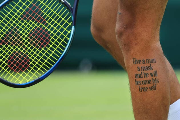 Sport Themen der Woche KW26 Sport Bilder des Tages Tennis - Wimbledon (Day 2) 28th June 2022 - Tennis - Wimbledon (Day 2) - A tattoo on the leg of Nick Kyrgios (AUS) during his Gentlemen s Singles 1st Round match against Paul Jubb (GBR) - Photo: Simon Stacpoole Offside. London UK *** Tennis Wimbledon Tag 2 28. Juni 2022 Tennis Wimbledon Tag 2 Eine Tätowierung am Bein von Nick Kyrgios AUS während seines Herreneinzelspiels in der 1. Runde gegen Paul Jubb GBR Foto Simon Stacpoole Offside London UK  Copyright: xSimonxStacpoolexOffside