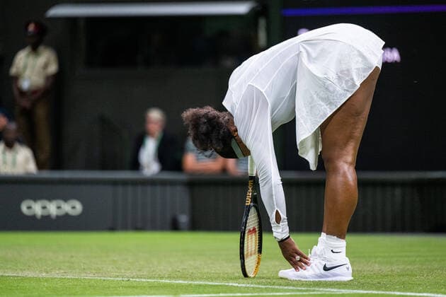 220628 Serena Williams of USA competes in a first round singles tennis match during day 2 of Wimbledon on June 28, 2022 in London. Photo: Mathias Bergeld BILDBYRAN kod MB MB0413 tennis wimbledon day 2 bbeng usa Copyright: MATHIASxBERGELD BB220628MB053