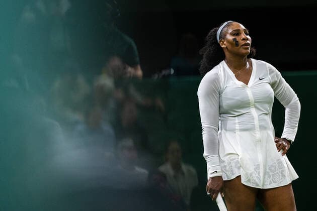 220628 Serena Williams of USA competes in a first round singles tennis match during day 2 of Wimbledon on June 28, 2022 in London. Photo: Mathias Bergeld BILDBYRAN kod MB MB0413 tennis wimbledon day 2 bbeng usa dam Copyright: MATHIASxBERGELD BB220628MB097