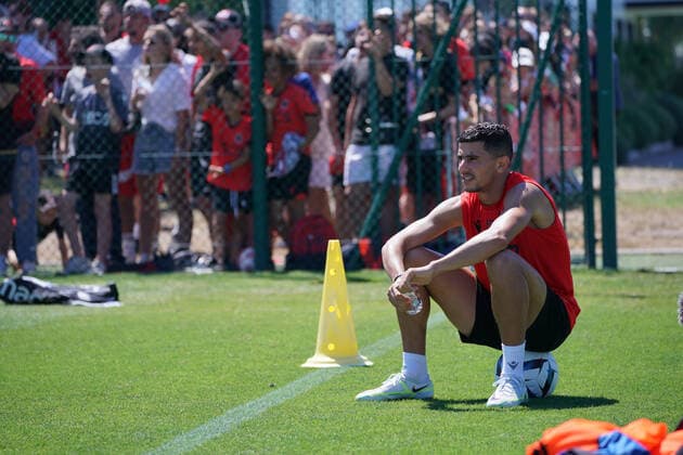Youcef Atal (OGC Nice) FOOTBALL : Reprise de l™entrainement de l™OGC Nice - Nice - 29 06 2022 NorbertScanella Panoramic 