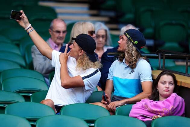 Mandatory Credit: Photo by Javier Garcia Shutterstock (13008249m) Spectators on Centre Court Wimbledon Tennis Championships, Day 3, The All England Lawn Tennis and Croquet Club, London, UK - 29 Jun 2022 Wimbledon Tennis Championships, Day 3, The All England Lawn Tennis and Croquet Club, London, UK - 29 Jun 2022  Copyright: xJavierxGarcia Shutterstockx 13008249m