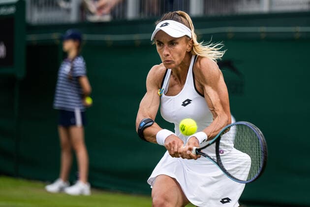 220629 Lesia Tsurenko of Ukraine competes in a second round singles tennis match during day 3 of the Wimbledon on June 29, 2022 in London. Photo: Mathias Bergeld BILDBYRAN kod MB MB0414 tennis wimbledon day 3 bbeng ukraina ukraine Copyright: MATHIASxBERGELD BB220629MB045