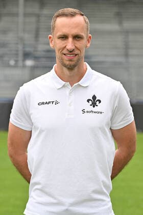 29.06.2022, xfux, Fussball 2.Bundesliga, SV Darmstadt 98 Fototermin Porträttermin 2022 23 xptt, emonline, emspor, v.l. Athletiktrainer Christopher Busse, SV Darmstadt 98, 2.BL, Porträttermin 2022 2023 (DFL DFB REGULATIONS PROHIBIT ANY USE OF PHOTOGRAPHS as IMAGE SEQUENCES and or QUASI-VIDEO) Darmstadt