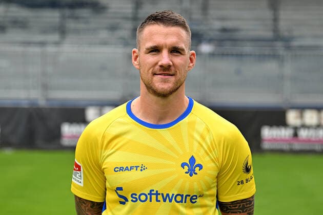 29.06.2022, xfux, Fussball 2.Bundesliga, SV Darmstadt 98 Fototermin Porträttermin 2022 23 xptt, emonline, emspor, v.l. Marcel Schuhen, SV Darmstadt 98, 2.BL, Porträttermin 2022 2023 (DFL DFB REGULATIONS PROHIBIT ANY USE OF PHOTOGRAPHS as IMAGE SEQUENCES and or QUASI-VIDEO) Darmstadt