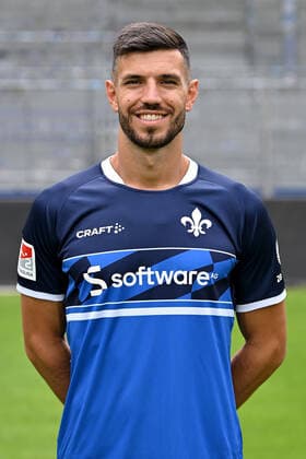 29.06.2022, xfux, Fussball 2.Bundesliga, SV Darmstadt 98 Fototermin Porträttermin 2022 23 xptt, emonline, emspor, v.l. Klaus Gjasula, SV Darmstadt 98, 2.BL, Porträttermin 2022 2023 (DFL DFB REGULATIONS PROHIBIT ANY USE OF PHOTOGRAPHS as IMAGE SEQUENCES and or QUASI-VIDEO) Darmstadt