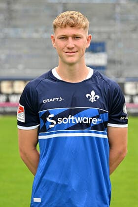 29.06.2022, xfux, Fussball 2.Bundesliga, SV Darmstadt 98 Fototermin Porträttermin 2022 23 xptt, emonline, emspor, v.l. Clemens Riedel, SV Darmstadt 98, 2.BL, Porträttermin 2022 2023 (DFL DFB REGULATIONS PROHIBIT ANY USE OF PHOTOGRAPHS as IMAGE SEQUENCES and or QUASI-VIDEO) Darmstadt