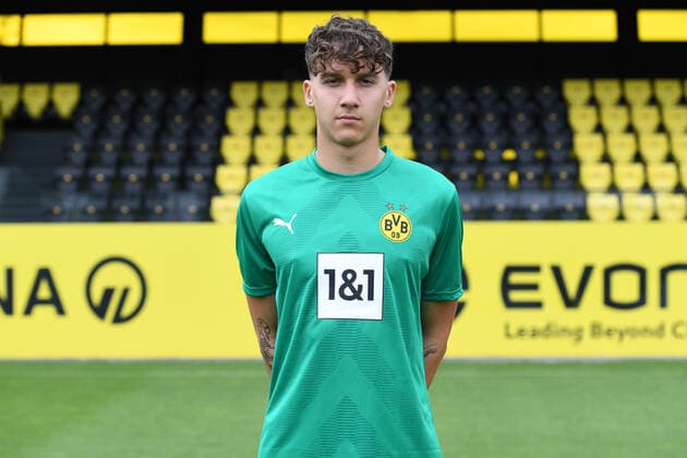 Borussia Dortmund II; 3.Liga, Porträttermin 2022 2023 Silas Ostrzinski