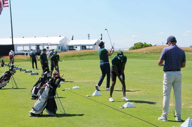 June 29, 2022, Jersey, NJ, United States: Participants practice their golf swings at the Icons Series press conference, PK, Pressekonferenz in Liberty National Golf Club, Jersey City. Jersey United States - ZUMAs197 0161809979st Copyright: xEfrenxLandaosx