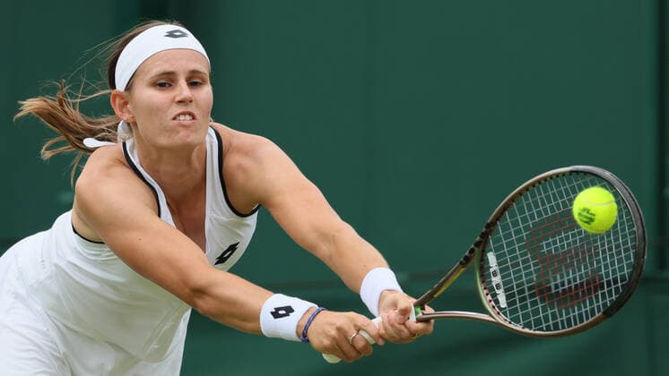 Belgian Greet Minnen pictured in action during a second round game in the women s singles tournament between Belgian Minnen (WTA88) and Chinese Zheng (WTA52) at the 2022 Wimbledon grand slam tennis tournament at the All England Tennis Club, in south-west London, Britain, Thursday 30 June 2022. BENOITxDOPPAGNE  x36872257x
