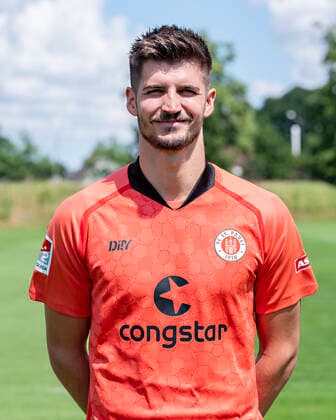 TW Nikola Vasilj (St.Pauli) 28.06.22, Hamburg, FC St.Pauli Mediaday, Fussball, GER, Saison 2022 2023, 2. Bundesliga, Portraittermin DFL REGULATIONS PROHIBIT ANY USE OF PHOTOGRAPHS as IMAGE SEQUENCES and or QUASI-VIDEO. Â
