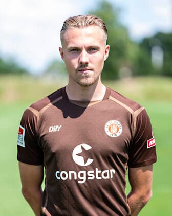 Lukas Daschner (St.Pauli) 28.06.22, Hamburg, FC St.Pauli Mediaday, Fussball, GER, Saison 2022 2023, 2. Bundesliga, Portraittermin DFL REGULATIONS PROHIBIT ANY USE OF PHOTOGRAPHS as IMAGE SEQUENCES and or QUASI-VIDEO. Â