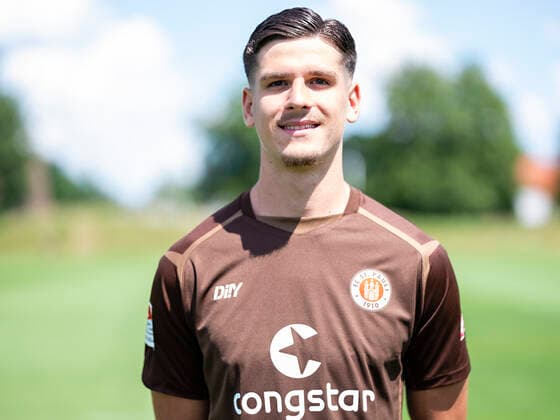 Igor Matanovic (St.Pauli) 28.06.22, Hamburg, FC St.Pauli Mediaday, Fussball, GER, Saison 2022 2023, 2. Bundesliga, Portraittermin DFL REGULATIONS PROHIBIT ANY USE OF PHOTOGRAPHS as IMAGE SEQUENCES and or QUASI-VIDEO. Â