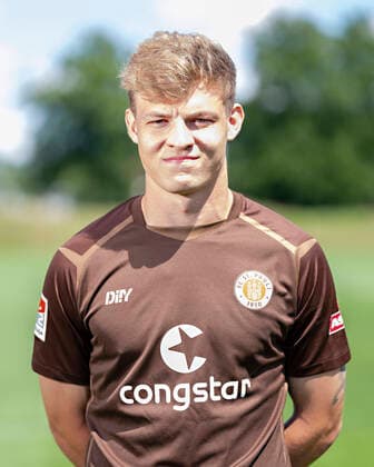 David Nemeth (St.Pauli) 28.06.22, Hamburg, FC St.Pauli Mediaday, Fussball, GER, Saison 2022 2023, 2. Bundesliga, Portraittermin DFL REGULATIONS PROHIBIT ANY USE OF PHOTOGRAPHS as IMAGE SEQUENCES and or QUASI-VIDEO. Â