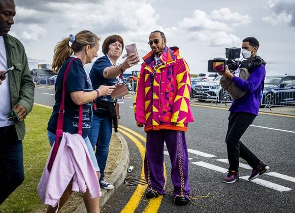 SILVERSTONE - Lewis Hamilton (Mercedes) at the Silverstone circuit ahead of the Great Britain Grand Prix. REMKO DE WAAL Event Name: F1 Grand Prix of Great Britain - Previews 2022 xVIxANPxSportx xxANPxRemkoxdexWaalxIVx