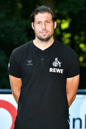 Teammanager Marius Laux ; 1. FC Köln; 1.BL, Porträttermin 2022 2023