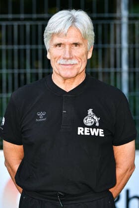 Mannschaftsarzt Dr. Peter Schäferhoff ; 1. FC Köln; 1.BL, Porträttermin 2022 2023