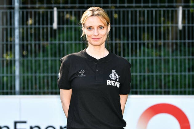 Mannschaftsärztin Dr. Bettina Kuper ; 1. FC Köln; 1.BL, Porträttermin 2022 2023