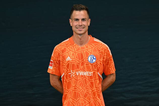 Torwart Michael Langer; FC Schalke 04; 1.BL, Porträttermin 2022 2023 Gelsenkirchen Nordrhein-Westfalen Deutschland