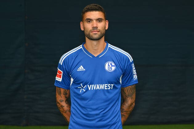 Victor Palsson; FC Schalke 04; 1.BL, Porträttermin 2022 2023 Gelsenkirchen Nordrhein-Westfalen Deutschland