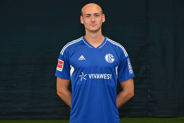 Henning Matriciani; FC Schalke 04; 1.BL, Porträttermin 2022 2023 Gelsenkirchen Nordrhein-Westfalen Deutschland