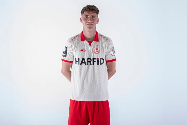 30.06.2022 ,Rot-Weiss Essen, Porträttermin, Vorstellung, Präsentation, Pressetermin 2022 2023, 3.Liga Niklas Tarnat ( Rot-Weiss Essen )