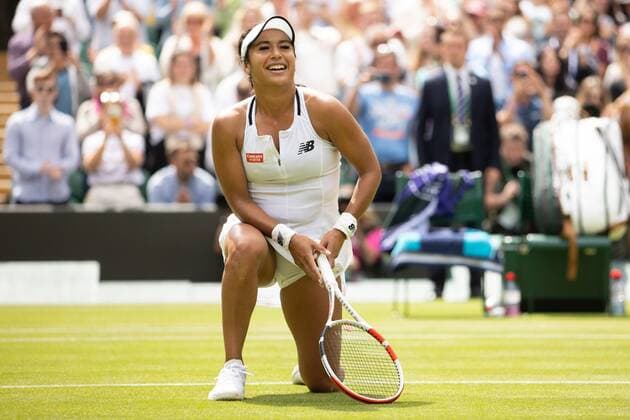 Mandatory Credit: Photo by Ella Ling Shutterstock (13012398bq) Heather Watson celebrates winning her 3rd round match Wimbledon Tennis Championships, Day 5, The All England Lawn Tennis and Croquet Club, London, UK - 01 Jul 2022 Wimbledon Tennis Championships, Day 5, The All England Lawn Tennis and Croquet Club, London, UK - 01 Jul 2022  Copyright: xEllaxLing Shutterstockx 13012398bq