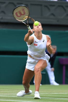 Tennis - Wimbledon (Day 5) 1st July 2022 - Tennis - Wimbledon (Day 5) - Diane Parry (FRA) in action against Ons Jabeur (TUN) in their Ladies Singles 3rd Round match - Photo: Simon Stacpoole Offside. London UK Copyright: xSimonxStacpoolexOffside