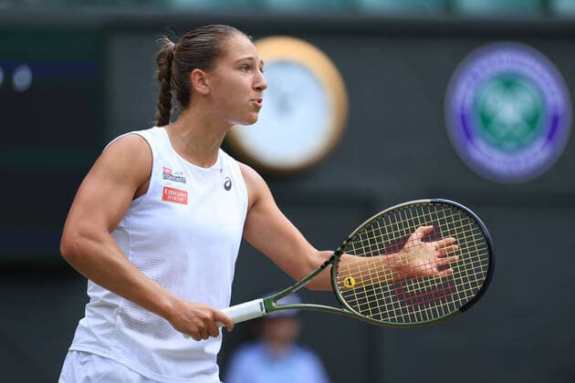 Tennis - Wimbledon (Day 5) 1st July 2022 - Tennis - Wimbledon (Day 5) - Diane Parry (FRA) gestures against Ons Jabeur (TUN) in their Ladies Singles 3rd Round match - Photo: Simon Stacpoole Offside. London UK Copyright: xSimonxStacpoolexOffside