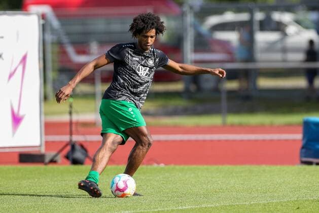 Caiuby da Silva 27 (VfB Eichstaett), FC Augsburg vs. VfB Eichstaett, Fussball, Testspiel, 01.07.2022 Donauwoerth Bayern Deutschland *** Caiuby da Silva 27 VfB Eichstaett , FC Augsburg vs VfB Eichstaett, Football, Test Match, 01 07 2022 Donauwoerth Bayern Germany Copyright: xkolbert-press ChristianxKolbertx