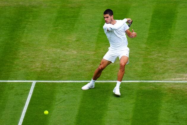 Mandatory Credit: Photo by Javier Garcia Shutterstock (13012399di) Carlos Alcaraz during his third round match Wimbledon Tennis Championships, Day 5, The All England Lawn Tennis and Croquet Club, London, UK - 01 Jul 2022 Wimbledon Tennis Championships, Day 5, The All England Lawn Tennis and Croquet Club, London, UK - 01 Jul 2022  Copyright: xJavierxGarcia Shutterstockx 13012399di