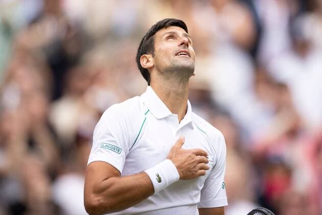 Mandatory Credit: Photo by Ella Ling Shutterstock (13012398dd) Novak Djokovic celebrates after winning his third round match Wimbledon Tennis Championships, Day 5, The All England Lawn Tennis and Croquet Club, London, UK - 01 Jul 2022 Wimbledon Tennis Championships, Day 5, The All England Lawn Tennis and Croquet Club, London, UK - 01 Jul 2022  Copyright: xEllaxLing Shutterstockx 13012398dd