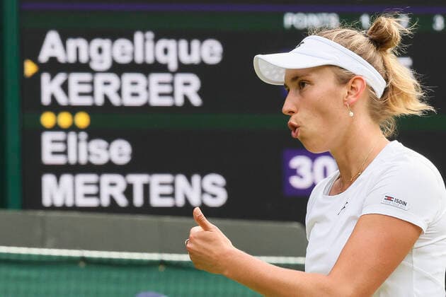 Belgian Elise Mertens reacts during a third round game in the women s singles tournament between Belgian Mertens (WTA30) and German Kerber (WTA19) at the 2022 Wimbledon grand slam tennis tournament at the All England Tennis Club, in south-west London, Britain, Friday 01 July 2022. BENOITxDOPPAGNE  x36926190x