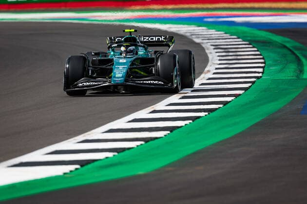 05 VETTEL Sebastian (ger), Aston Martin F1 Team AMR22, action during the Formula 1 Lenovo British Grand Prix 2022, 10th round of the 2022 FIA Formula One World Championship, WM, Weltmeisterschaft on the Silverstone Circuit, from July 1 to 3, 2022 in Silverstone, United Kingdom - F1 - BRITISH GRAND PRIX 2022 DPPI Panoramic  20220701_GOOD6762