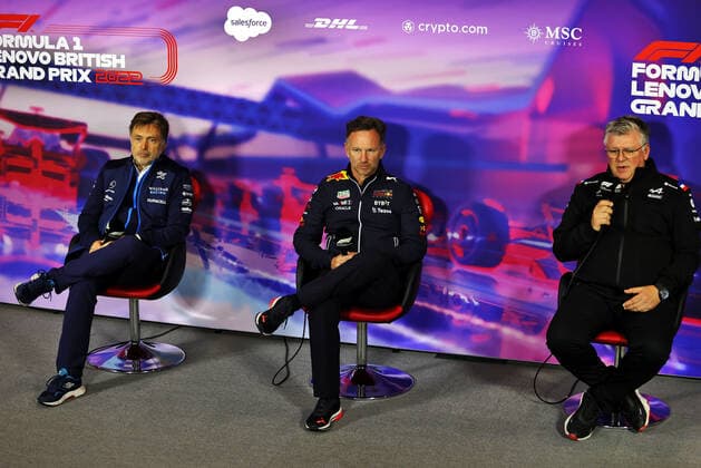 CAPITO Jost, Chief Executive Officer of Williams Racing, portrait HORNER Christian (gbr), Team Principal of Red Bull Racing, portrait SZAFNAUER Otmar, Team Principal of Alpine F1 Team, portrait press conference, PK, Pressekonferenz during the Formula 1 Lenovo British Grand Prix 2022, 10th round of the 2022 FIA Formula One World Championship, WM, Weltmeisterschaft on the Silverstone Circuit, from July 1 to 3, 2022 in Silverstone, United Kingdom - F1 - BRITISH GRAND PRIX 2022 DPPI Panoramic MOY23075