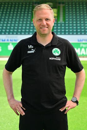 30.06.2022 - SpVgg Greuther Fürth ( Kleeblatt Spielvereinigung ) - 2. Fussball Bundesliga - Saison 2022 2023 - Fototermin Porträttermin Vorstellung Präsentation Pressetermin - - Marc Schneider (Trainer SpVgg Greuther Fürth ) Einzelbild Einzelfoto Portrait Porträt Kopfbild