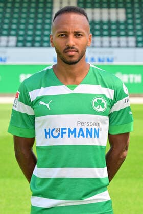 30.06.2022 - SpVgg Greuther Fürth ( Kleeblatt Spielvereinigung ) - 2. Fussball Bundesliga - Saison 2022 2023 - Fototermin Porträttermin Vorstellung Präsentation Pressetermin - - Julian Green (37, SpVgg Greuther Fürth ) Einzelbild Einzelfoto Portrait Porträt Kopfbild