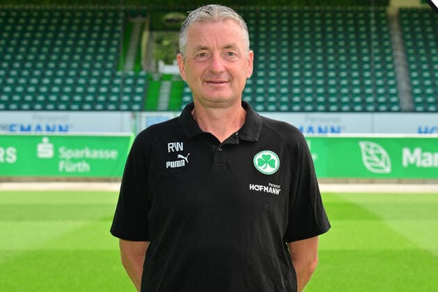 30.06.2022 - SpVgg Greuther Fürth ( Kleeblatt Spielvereinigung ) - 2. Fussball Bundesliga - Saison 2022 2023 - Fototermin Porträttermin Vorstellung Präsentation Pressetermin - - Rainer Widmayer (Co-Trainer SpVgg Greuther Fürth ) Einzelbild Einzelfoto Portrait Porträt Kopfbild