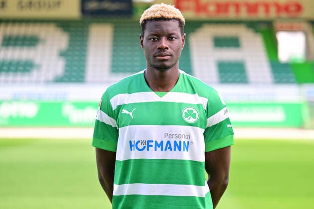 30.06.2022 - SpVgg Greuther Fürth ( Kleeblatt Spielvereinigung ) - 2. Fussball Bundesliga - Saison 2022 2023 - Fototermin Porträttermin Vorstellung Präsentation Pressetermin - - Ragnar Ache (39, SpVgg Greuther Fürth ) Einzelbild Einzelfoto Portrait Porträt Kopfbild